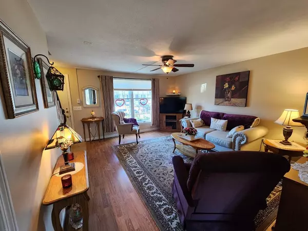 Agawam, MA 01001,147 Corey #147