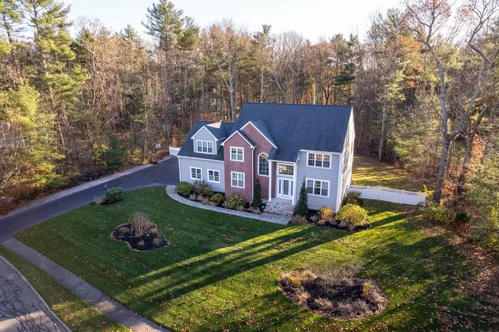 Mansfield, MA 02048,6 Cedar Ridge Ln