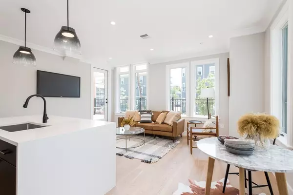 109 Prospect #105, Somerville, MA 02143