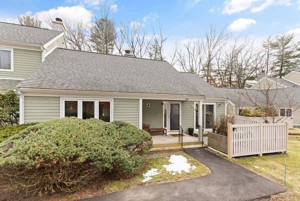 101 Fifer Ln #101, Lexington, MA 02420