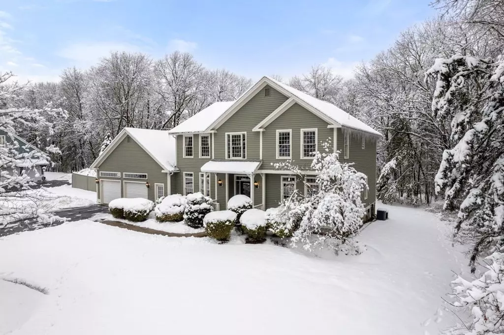 West Boylston, MA 01583,26 Brooks Xing