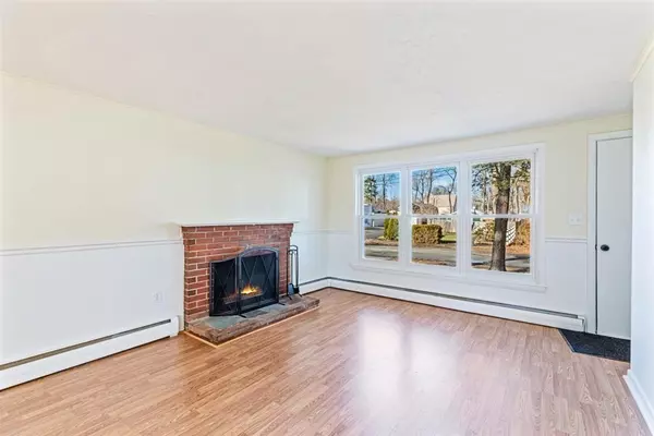 Abington, MA 02351,23 Jefferson Street