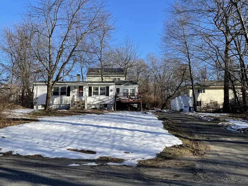 208 C Street, Dracut, MA 01826