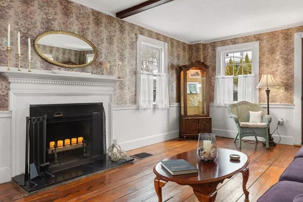 Nahant, MA 01908,355 Nahant Rd