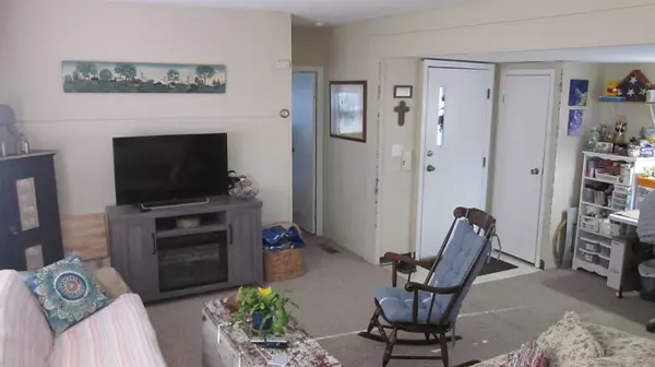 Wareham, MA 02576,65 Timber Ln