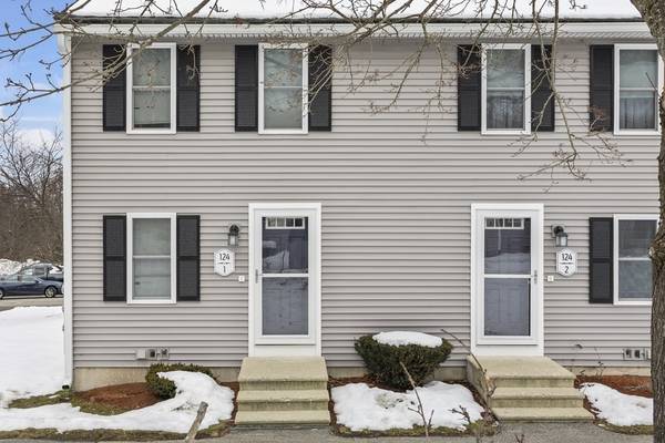 124 Olde Colonial Dr #1, Gardner, MA 01440