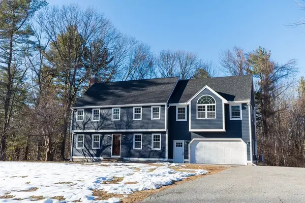 12 Buckhill Rd, Tyngsborough, MA 01879