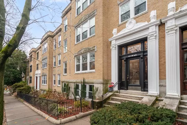 Brookline, MA 02446,14 Fairbanks St #1