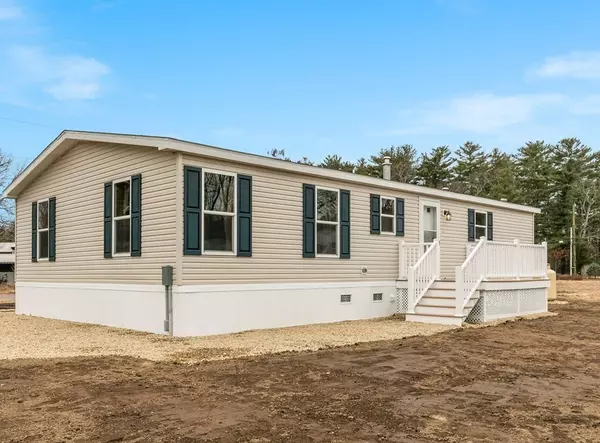 Wareham, MA 02571,8 Swifts Beach Road #35