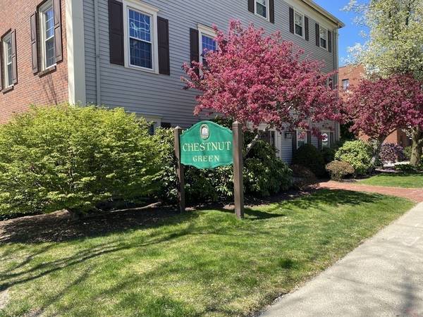 Needham, MA 02492,105 Chestnut #35