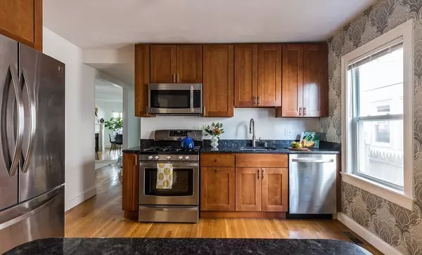 Somerville, MA 02143,7 Silvey Place #1