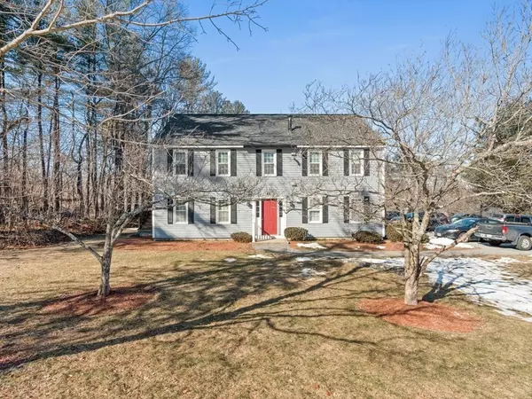 65 Lantern Ln #1, Dracut, MA 01826