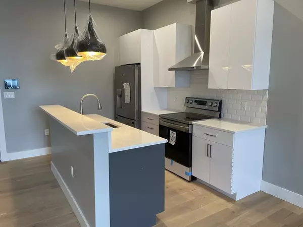 Somerville, MA 02145,240 Mystic Ave #307