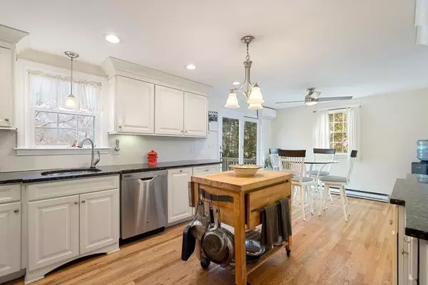 Abington, MA 02351,74 Constitution Ave