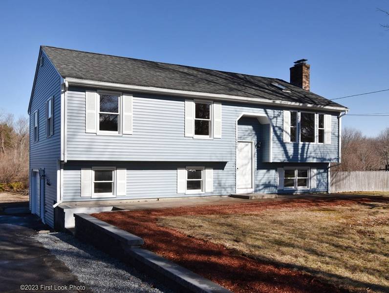 127 Blacksmith Rd, Seekonk, MA 02771