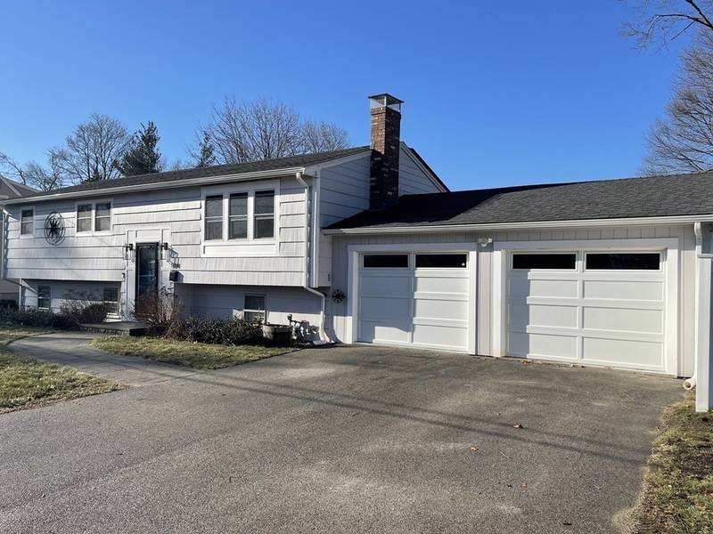 104 Pleasantview Ave, Weymouth, MA 02188