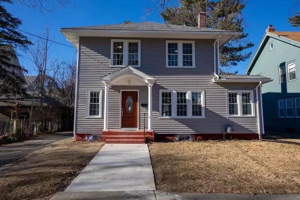 14 Burton St, Springfield, MA 01108