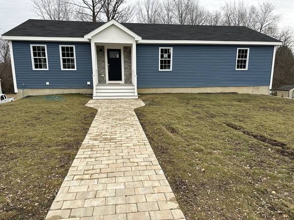 44 Alton Dr, Dudley, MA 01571