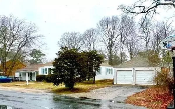 Yarmouth, MA 02673,32 Elton Rd