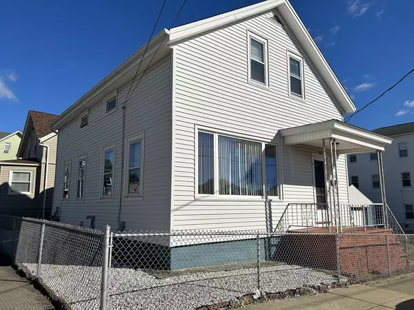 562 Cambridge St, Fall River, MA 02721