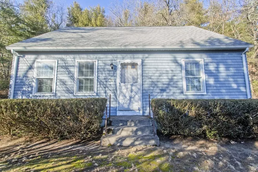 57 Mount Dumplin Rd, Palmer, MA 01069