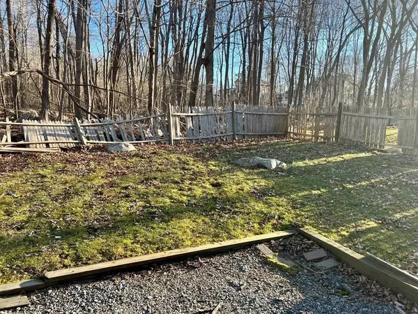 Cohasset, MA 02025,498 Beechwood Street