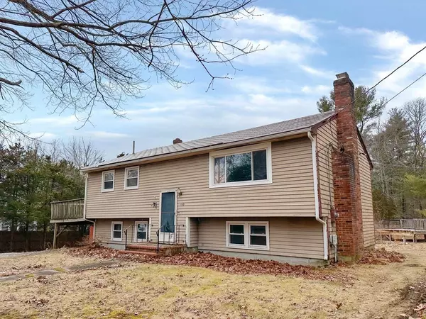 110 Prospect Hill St, Taunton, MA 02780