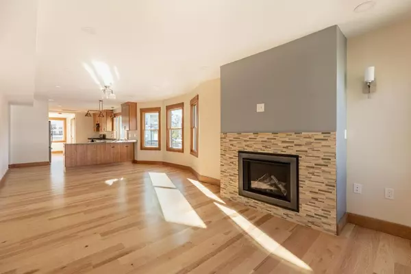 Watertown, MA 02472,48 Fairfield St #48