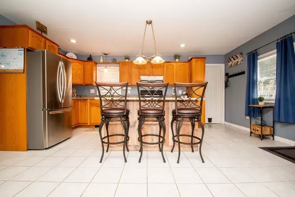 Marion, MA 02738,973 Point Rd