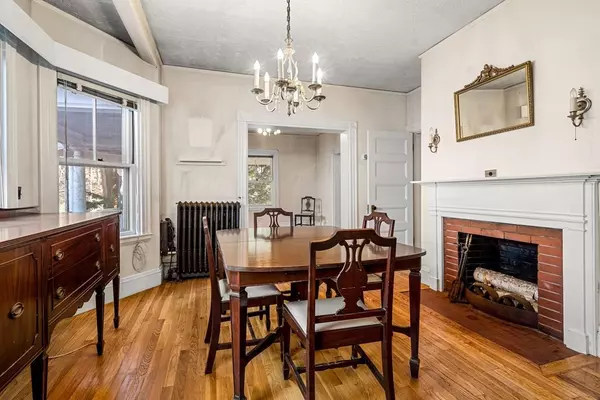 Milton, MA 02186,27 Brook Hill Rd