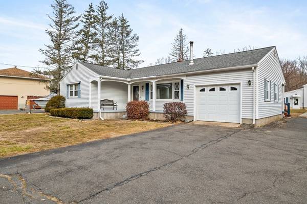 66 Chapin St, Ludlow, MA 01056