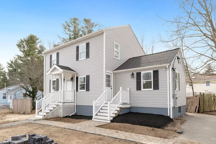 159 Pond St, Holbrook, MA 02343