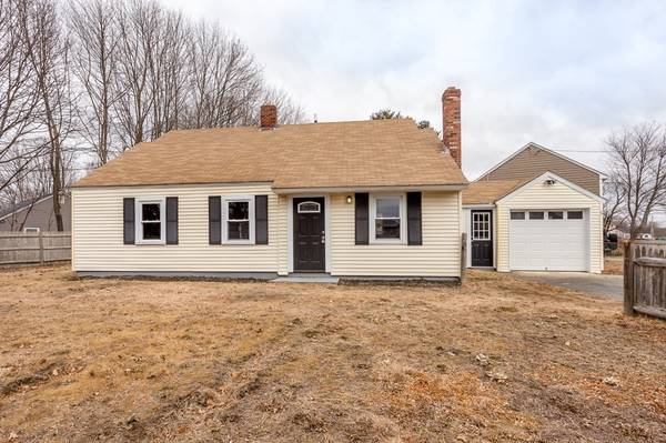 4 Ralph Mann Dr, Stoughton, MA 02072