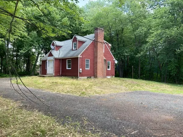 4 Greenfield Road, Deerfield, MA 01373