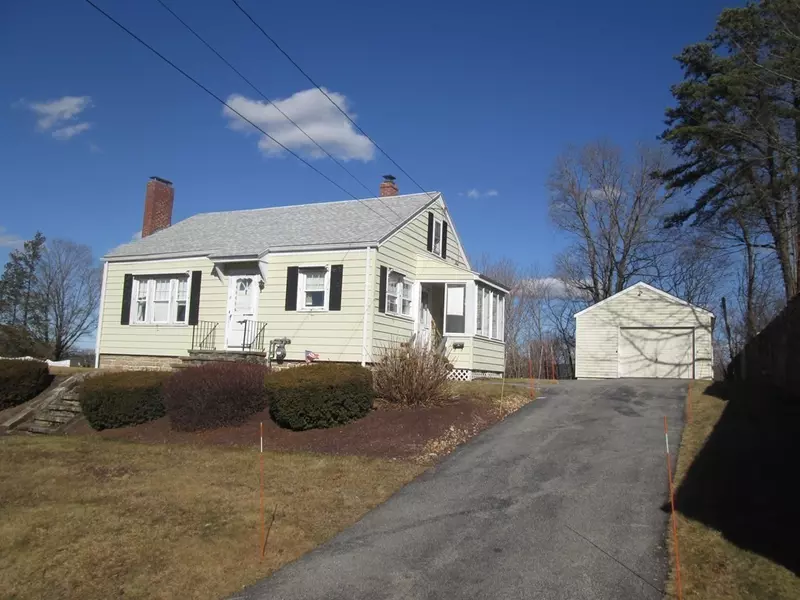 17 Park Ave, Webster, MA 01570