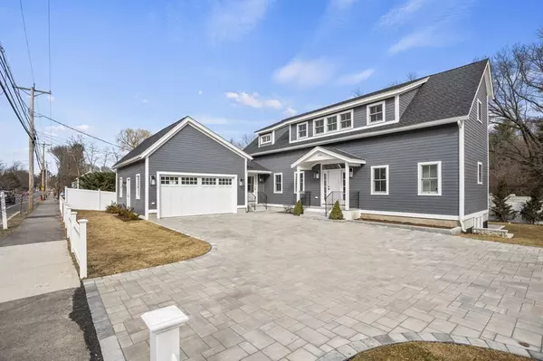 490 Merrimac St, Newburyport, MA 01950