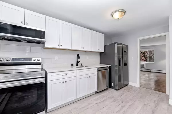 Boston, MA 02467,10 Bryon Rd #4