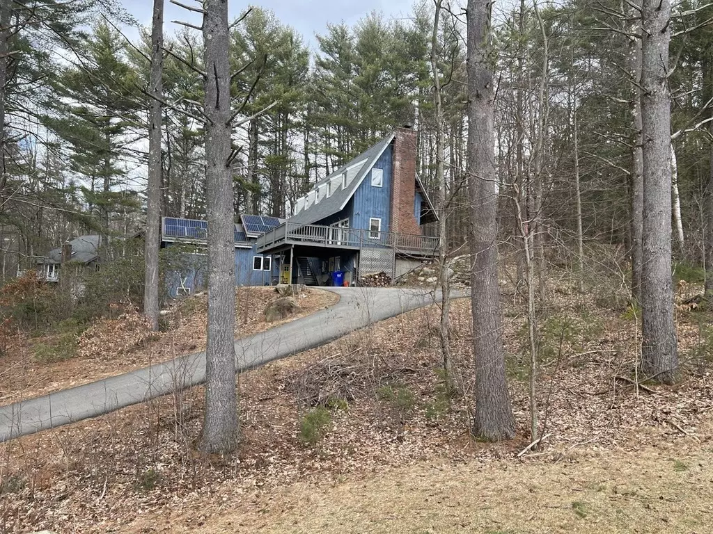 Pelham, MA 01002,10 Bray Ct