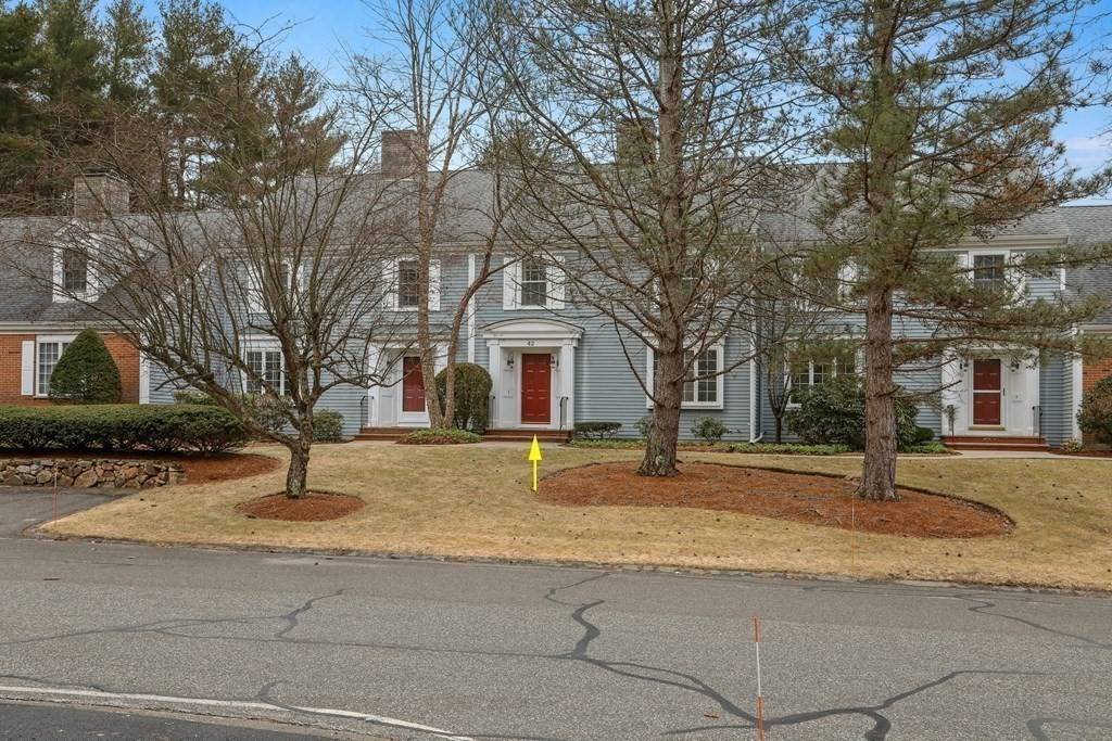 42 Fuller Pond Rd #42, Middleton, MA 01949