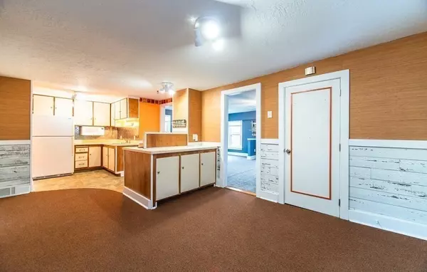 Agawam, MA 01001,14 Leonard St