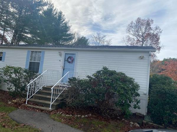 42 Mountain Ash Drive, Kingston, MA 02364