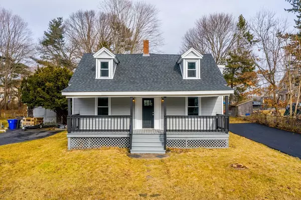 35 Orchard St, Taunton, MA 02780