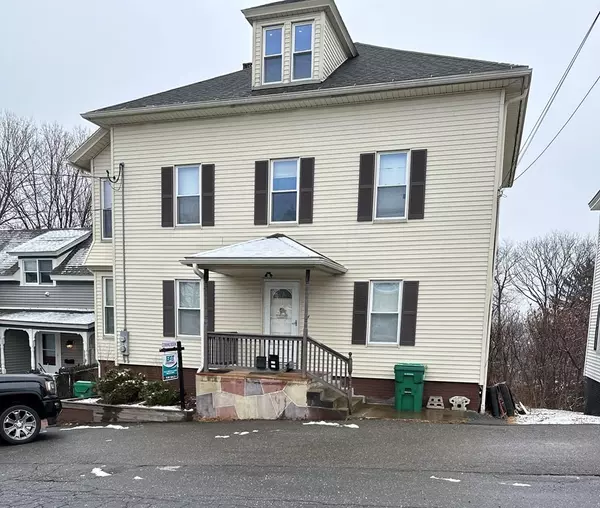 24 Richman St, Clinton, MA 01510