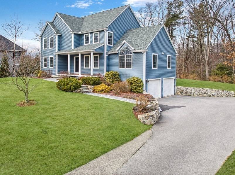 3 Littles Hill Ln, Georgetown, MA 01833