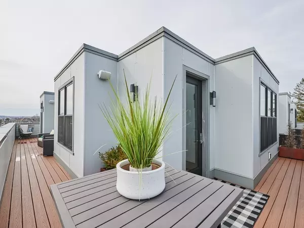 Somerville, MA 02144,290 Highland Ave #PHB