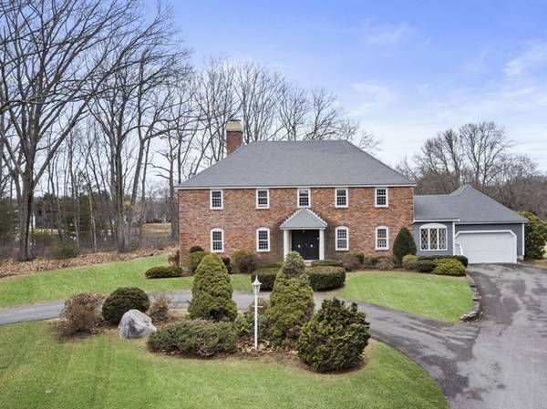 71 Chanticleer Rd, Sudbury, MA 01776