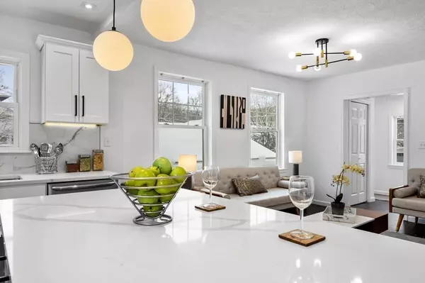 Woburn, MA 01801,24 Houghton