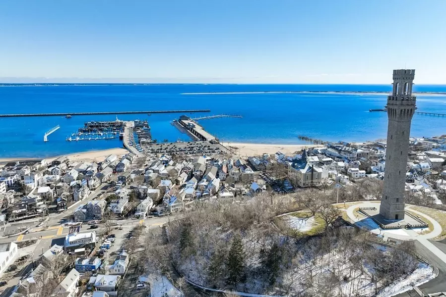 5 Alden St, Provincetown, MA 02657