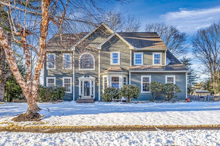 9 Nipmuck Drive, Westborough, MA 01581