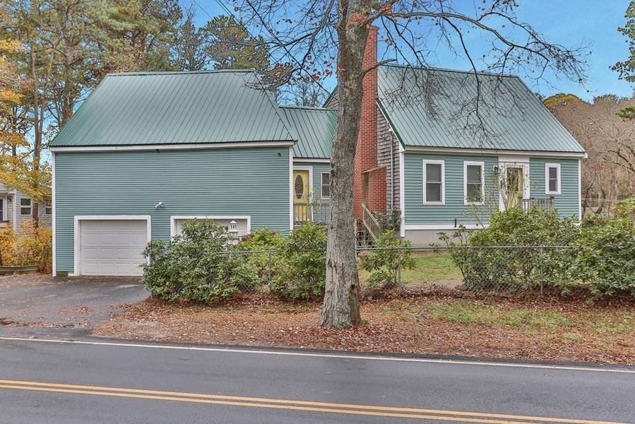 595 Bourne Rd, Plymouth, MA 02360